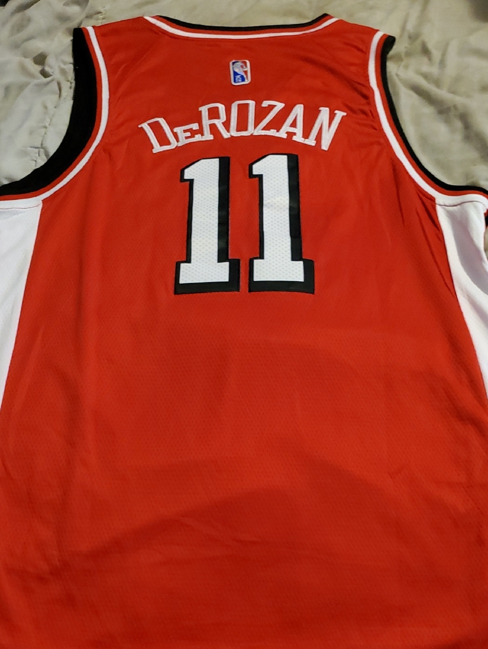 NBA Nike Chicago Bulls DeMar DeRozan Swingman City Edition Jersey..🏀
